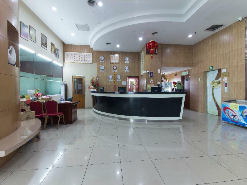 Oyo 776 Fame Hotel Seremban Exterior photo