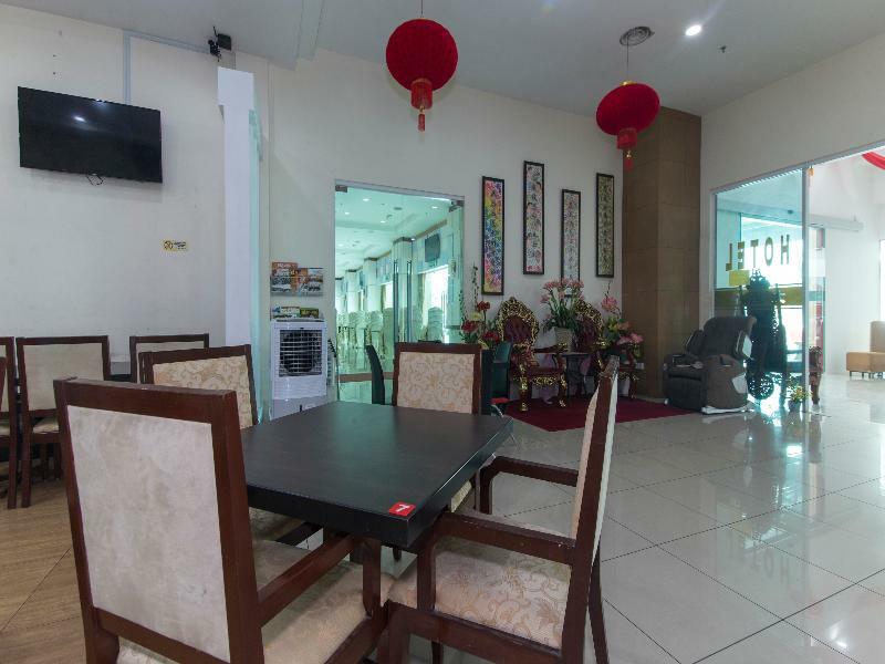 Oyo 776 Fame Hotel Seremban Exterior photo
