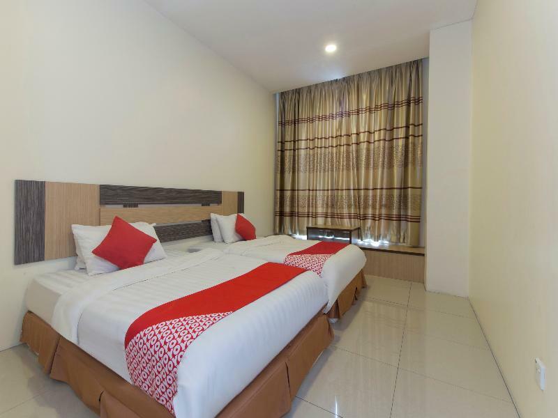 Oyo 776 Fame Hotel Seremban Exterior photo